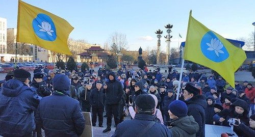 Митинг в Элисте, 10 февраля 2020 года. Фото: Бадма Бюрчиев для "Кавказского узла" Митинг в Элисте, 10 февраля 2020 года. Фото: Бадма Бюрчиев для "Кавказского узла"