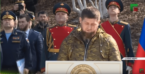 Стоп-кадр видео ЧГТРК "Грозный" о мероприятиях в честь псковских десантников, https://youtu.be/Vn_6TCwHZUw Стоп-кадр видео ЧГТРК "Грозный" о мероприятиях в честь псковских десантников, https://youtu.be/Vn_6TCwHZUw