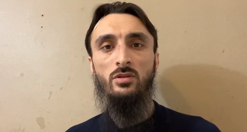 Тумсо Абдурахманов рассказывает о покушении. Кадр видео в YouTube-канале блогера https://www.youtube.com/watch?v=0Fs7L1Cnbjs&feature=youtu.be Тумсо Абдурахманов рассказывает о покушении. Кадр видео в YouTube-канале блогера https://www.youtube.com/watch?v=0Fs7L1Cnbjs&feature=youtu.be