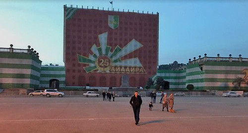 Площадь Свободы в Сухуме. Фото Анны Грицевич для "Кавказского узла" Площадь Свободы в Сухуме. Фото Анны Грицевич для "Кавказского узла"
