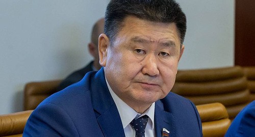 Член Совета Федерации от Иркутской области Вячеслав Мархаев. Фото © Совет Федерации Федерального Собрания Российской Федерации Член Совета Федерации от Иркутской области Вячеслав Мархаев. Фото © Совет Федерации Федерального Собрания Российской Федерации