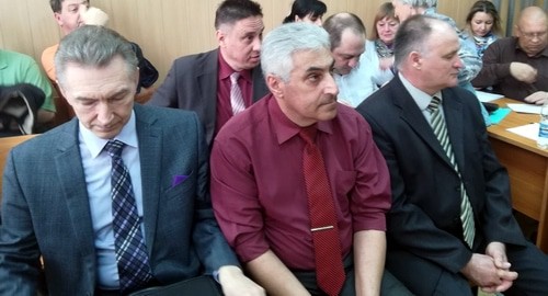 Верующие на скамье подсудимых. Волгоград, 12 марта 2020 года. Фото Татьяны Филимоновой для "Кавказского узла". Верующие на скамье подсудимых. Волгоград, 12 марта 2020 года. Фото Татьяны Филимоновой для "Кавказского узла".