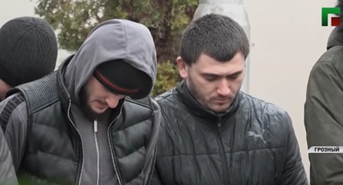 Жители Чечни публично извинились за поведение родственников. Стоп-кадр видео канала YouTube
"ЧГТРК "Грозный"
https://www.youtube.com/watch?v=2O_feVqiHk4 Жители Чечни публично извинились за поведение родственников. Стоп-кадр видео канала YouTube
"ЧГТРК "Грозный"
https://www.youtube.com/watch?v=2O_feVqiHk4