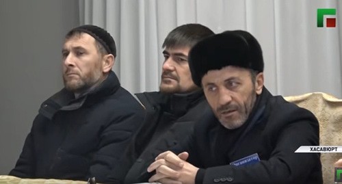 Участники съезда чеченцев Дагестана в Хасавюрте 15 февраля 2020 года. Стоп-кадр видео канала YouTube "ЧГТРК "Грозный" https://www.youtube.com/watch?v=C2tdeigYdbc&feature=emb_logo
Участники съезда чеченцев Дагестана в Хасавюрте 15 февраля 2020 года. Стоп-кадр видео канала YouTube "ЧГТРК "Грозный" https://www.youtube.com/watch?v=C2tdeigYdbc&feature=emb_logo