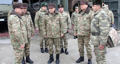 Военнослужащие Азербайджана. Фото пресс-службы МО Азербайджана https://mod.gov.az/az/news/cebhe-bolgesindeki-herbi-hisselerin-ziyareti-davam-edir-video-30454.html Военнослужащие Азербайджана. Фото пресс-службы МО Азербайджана https://mod.gov.az/az/news/cebhe-bolgesindeki-herbi-hisselerin-ziyareti-davam-edir-video-30454.html
