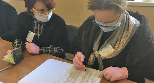 Голосование на выборах президента Абхазии. Новый Афон, 22 марта 2020 года. Фото Анны Грицевич для "Кавказского узла". Голосование на выборах президента Абхазии. Новый Афон, 22 марта 2020 года. Фото Анны Грицевич для "Кавказского узла".