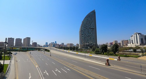 Пустые улицы Баку. Фото Азиза Каримова для "Кавказского узла" Пустые улицы Баку. Фото Азиза Каримова для "Кавказского узла"