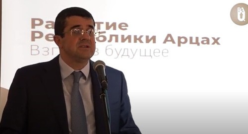 Араик Арутюнян. Стоп-кадр видео канала YouTube "Рау Телеcтудия" https://www.youtube.com/watch?v=5wEfSEa3NqE Араик Арутюнян. Стоп-кадр видео канала YouTube "Рау Телеcтудия" https://www.youtube.com/watch?v=5wEfSEa3NqE
