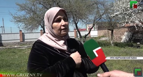 Зара Тепсуркаева. Кадр видео ЧГТРК "Грозный" https://www.youtube.com/watch?v=Uh1kwHNWa-o Зара Тепсуркаева. Кадр видео ЧГТРК "Грозный" https://www.youtube.com/watch?v=Uh1kwHNWa-o