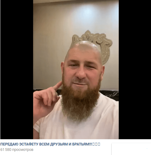 Скриншот кадра из видео со страницы Кадрова в соцсти "ВКонтакте". https://vk.com/ramzan Скриншот кадра из видео со страницы Кадрова в соцсти "ВКонтакте". https://vk.com/ramzan