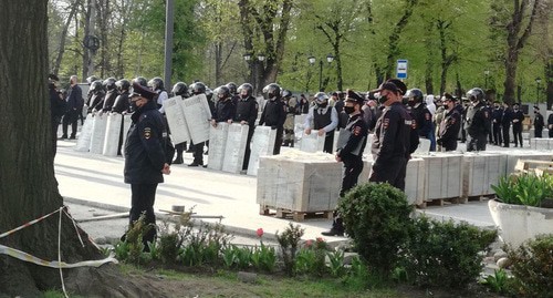 Митинг во Владикавказе. 20 апреля 2020 г. Фото Эммы Марзоевой для "Кавказского узла" Митинг во Владикавказе. 20 апреля 2020 г. Фото Эммы Марзоевой для "Кавказского узла"