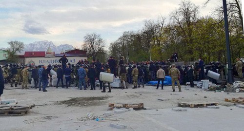 Протестные выступления во Владикавказе, прель 2020. Фото Эммы Марзоевой для "Кавказского узла" Протестные выступления во Владикавказе, прель 2020. Фото Эммы Марзоевой для "Кавказского узла"