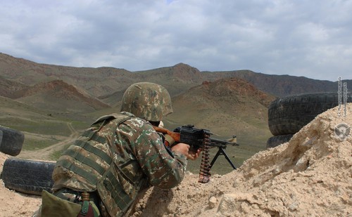 Армянский солдат. Фото пресс-службы Минобороны Армении, http://www.mil.am Армянский солдат. Фото пресс-службы Минобороны Армении, http://www.mil.am