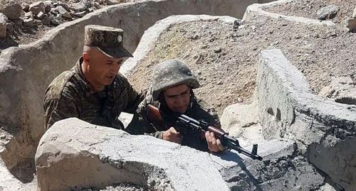 Военнослужащие МО Армении. Фото: пресс-служба МО Армении http://www.mil.am/hy/news/7054 Военнослужащие МО Армении. Фото: пресс-служба МО Армении http://www.mil.am/hy/news/7054