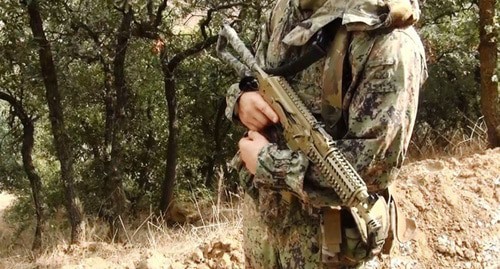 Сотрудник силовых структур. Фото: пресс-служба Национального антитеррористического комитета http://nac.gov.ru/ Сотрудник силовых структур. Фото: пресс-служба Национального антитеррористического комитета http://nac.gov.ru/