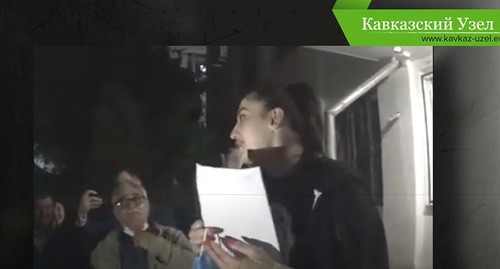 Диана Ципинова.
Кадр видео: Кавказский Узел https://www.youtube.com/watch?v=Df9Byl6WQmw&feature=emb_logo Диана Ципинова.
Кадр видео: Кавказский Узел https://www.youtube.com/watch?v=Df9Byl6WQmw&feature=emb_logo