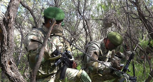 Разведчики армии Азербайджана. Фото: пресс-службы МО Азербайджана https://mod.gov.az/az/news/en-yaxsi-motoatici-boluk-adi-ugrunda-yaris-kecirilir-video-31141.html Разведчики армии Азербайджана. Фото: пресс-службы МО Азербайджана https://mod.gov.az/az/news/en-yaxsi-motoatici-boluk-adi-ugrunda-yaris-kecirilir-video-31141.html