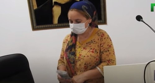 Фонд Ахмата-Хаджи Кадырова выплатит средства на выкуп невест. Стоп-кадр https://www.youtube.com/watch?v=893Q0gdyxys Фонд Ахмата-Хаджи Кадырова выплатит средства на выкуп невест. Стоп-кадр https://www.youtube.com/watch?v=893Q0gdyxys