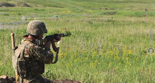 Солдат армии защиты Карабаха. Фото пресс-службы МО Армении http://mil.am/hy/news/7934 Солдат армии защиты Карабаха. Фото пресс-службы МО Армении http://mil.am/hy/news/7934