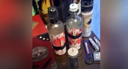 Самодельное взрывное устройство. кадр видео пресс-Кслужбы
Следственного комитета Российской Федерации https://www.youtube.com/watch?time_continue=1&v=7dmDt2Y50Ms&feature=emb_logo
Самодельное взрывное устройство. кадр видео пресс-Кслужбы
Следственного комитета Российской Федерации https://www.youtube.com/watch?time_continue=1&v=7dmDt2Y50Ms&feature=emb_logo
