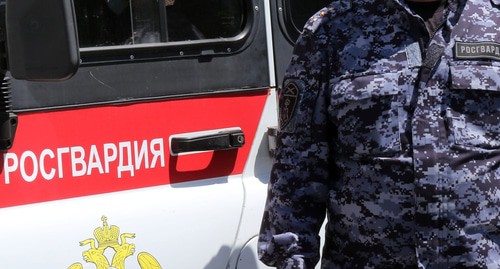 Символика Росгвардии на служебном автомобиле. Фото пресс-службы Росгвардии https://rosgvard.ru/ru/news?onHome=true Символика Росгвардии на служебном автомобиле. Фото пресс-службы Росгвардии https://rosgvard.ru/ru/news?onHome=true
