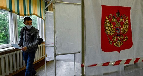 На избирательном участке. Фото: REUTERS/Yuri Maltsev На избирательном участке. Фото: REUTERS/Yuri Maltsev
