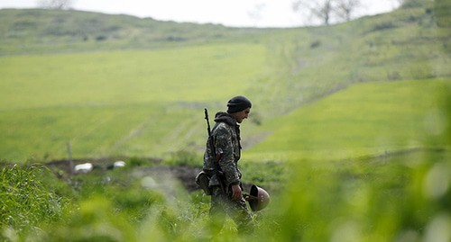 На линии соприкосновения в Нагорном Карабахе. Фото: REUTERS/Staff На линии соприкосновения в Нагорном Карабахе. Фото: REUTERS/Staff