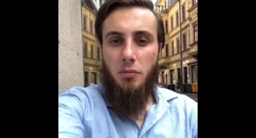 Мохмад Абдурахманов. Стоп-кадр видео https://web.facebook.com/watch/?v=2655666991313272 Мохмад Абдурахманов. Стоп-кадр видео https://web.facebook.com/watch/?v=2655666991313272