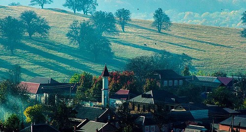 Cело Али-Юрт в Ингушетии. Фото: Адам Сагов https://ru.wikipedia.org/ Cело Али-Юрт в Ингушетии. Фото: Адам Сагов https://ru.wikipedia.org/