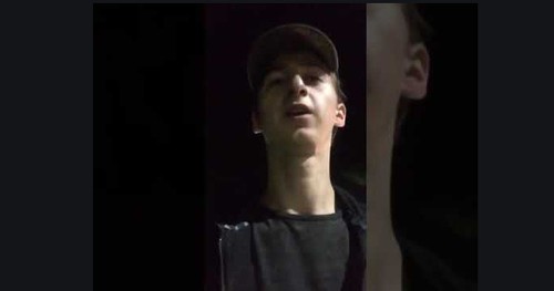 Салман Тепсуркаев. Кадр видео канала Чисто на Хайпе https://www.youtube.com/watch?time_continue=11&v=UVFq0UHrK9w&feature=emb_logo Салман Тепсуркаев. Кадр видео канала Чисто на Хайпе https://www.youtube.com/watch?time_continue=11&v=UVFq0UHrK9w&feature=emb_logo