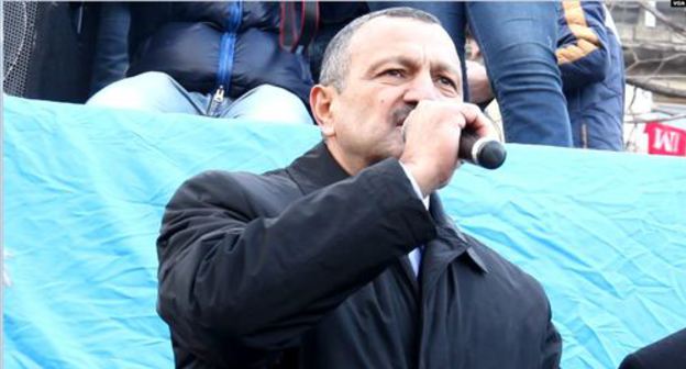 Тофик Ягублу. Фото: Голос Америки, источник - https://commons.wikimedia.org/wiki/File:Tofig_Yagublu_via_VOA.jpg, лицензия - Public Domain Mark 1.0 Тофик Ягублу. Фото: Голос Америки, источник - https://commons.wikimedia.org/wiki/File:Tofig_Yagublu_via_VOA.jpg, лицензия - Public Domain Mark 1.0