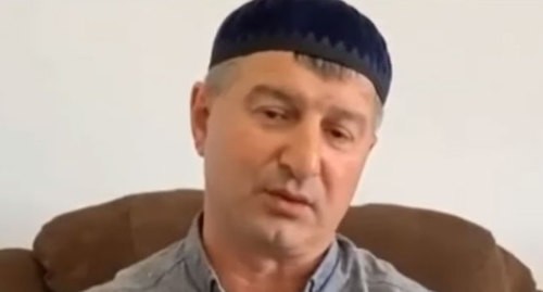 отец от Салмана Тепсуркаева. Кадр видео канала
HOT NEWS https://www.youtube.com/watch?time_continue=7&v=93nPWsVuTHg&feature=emb_logo отец от Салмана Тепсуркаева. Кадр видео канала
HOT NEWS https://www.youtube.com/watch?time_continue=7&v=93nPWsVuTHg&feature=emb_logo