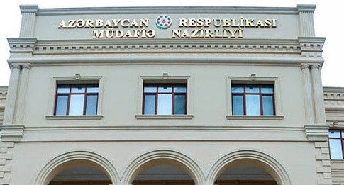 Здание МО Азербайджана . Фото пресс-службы МО Азербайджана https://mod.gov.az/az/news/ermenistan-silahli-quvvelerinin-bolmeleri-tovuz-rayonunun-elibeyli-kendini-atese-tutub-32162.html Здание МО Азербайджана . Фото пресс-службы МО Азербайджана https://mod.gov.az/az/news/ermenistan-silahli-quvvelerinin-bolmeleri-tovuz-rayonunun-elibeyli-kendini-atese-tutub-32162.html