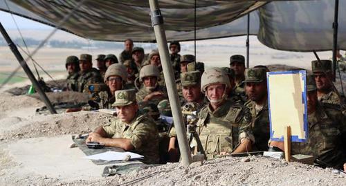 Азербайджанские военные. Фото: пресс-служба Минобороны Азербайджана. https://mod.gov.az/ru/foto-arhiv-045/?gid=20031 Азербайджанские военные. Фото: пресс-служба Минобороны Азербайджана. https://mod.gov.az/ru/foto-arhiv-045/?gid=20031