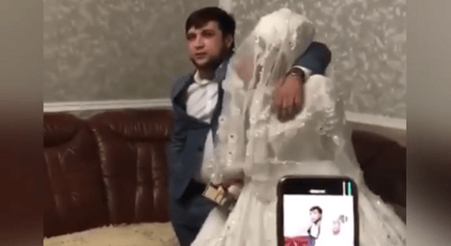 Кадр видео, опубликованного в Instagram-сообществе modniy_dagestan
https://www.instagram.com/p/CFmezWyl4pM/ Кадр видео, опубликованного в Instagram-сообществе modniy_dagestan
https://www.instagram.com/p/CFmezWyl4pM/