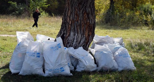 Всероссийская акция «Вода России» по очистке от бытового мусора и древесного хлама берегов водных объектов в Надтеречном районе Чечни. Фото пресс-служба администрации Надтеречного района Чечни Всероссийская акция «Вода России» по очистке от бытового мусора и древесного хлама берегов водных объектов в Надтеречном районе Чечни. Фото пресс-служба администрации Надтеречного района Чечни