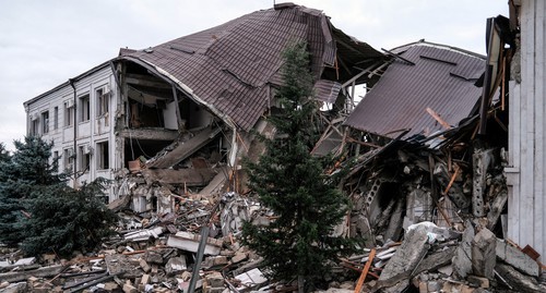 Последствия обстрела Степанакерта 5 октября 2020 года. Areg Balayan/ArmGov/PAN Photo/Reuters Последствия обстрела Степанакерта 5 октября 2020 года. Areg Balayan/ArmGov/PAN Photo/Reuters