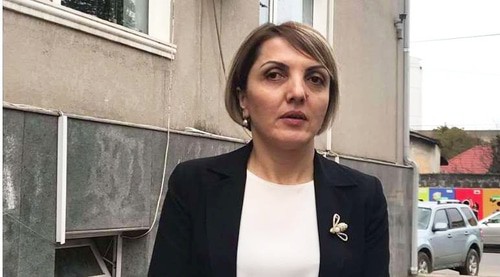 Глава Минздрава Аджарии Нино Нижарадзе. Кадр видео
Ajara TV https://www.youtube.com/watch?v=0dQaBr6zCD8 Глава Минздрава Аджарии Нино Нижарадзе. Кадр видео
Ajara TV https://www.youtube.com/watch?v=0dQaBr6zCD8