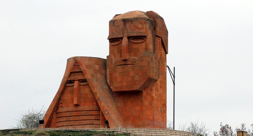 Степанакерт. 15 ноября. Фото Армине Мартиросян для "Кавказского узла", Степанакерт. 15 ноября. Фото Армине Мартиросян для "Кавказского узла",