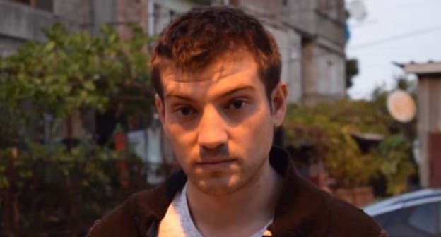 Гамид Садыков. Стоп-кадр видео https://www.facebook.com/113730013375062/videos/550429732439816/ Гамид Садыков. Стоп-кадр видео https://www.facebook.com/113730013375062/videos/550429732439816/