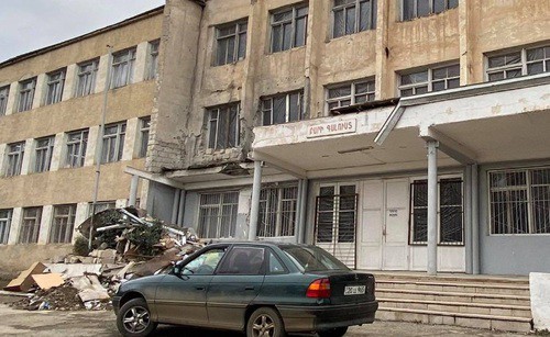 Школа в Степанакерте №10. Фото Алвард Григорян для "Кавказского узла" Школа в Степанакерте №10. Фото Алвард Григорян для "Кавказского узла"