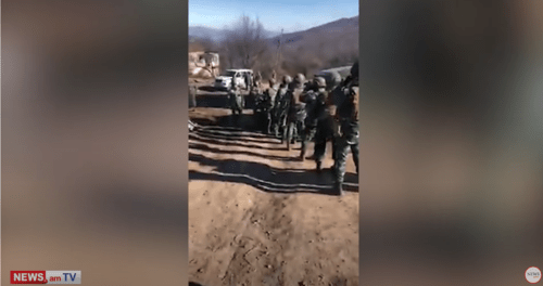 Стоп-кадр видео "Азербайджанцы вошли в село Шурнух Сюникской области": https://youtu.be/cEpMtCbviHM Стоп-кадр видео "Азербайджанцы вошли в село Шурнух Сюникской области": https://youtu.be/cEpMtCbviHM