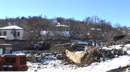 Село Шурнух. Кадр видео: Армяно-Российский Телеканал / YouTube https://www.youtube.com/watch?v=Q7beLleSqOY Село Шурнух. Кадр видео: Армяно-Российский Телеканал / YouTube https://www.youtube.com/watch?v=Q7beLleSqOY