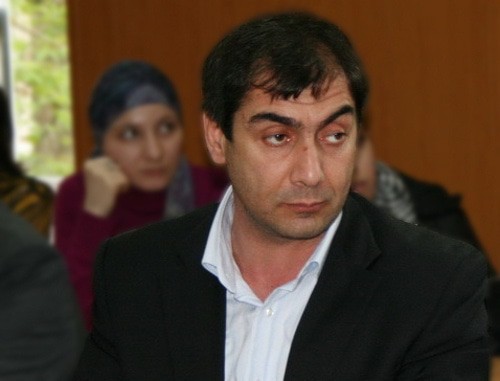 Хаджимурад Камалов на встрече со студентами отделения журналистики Дагестанского государственного университета. Фото Магомеда Курбанова, http://flyfox05.livejournal.com/100135.html Хаджимурад Камалов на встрече со студентами отделения журналистики Дагестанского государственного университета. Фото Магомеда Курбанова, http://flyfox05.livejournal.com/100135.html
