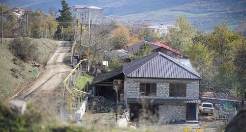 Дом в Гадруте. Фото Азиза Каримова для "Кавказского узла" Дом в Гадруте. Фото Азиза Каримова для "Кавказского узла"