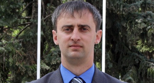 Георгий Кабисов. Фото http://alaniainform.org/31646-georgiy-kabisov-sela-erco-con-obespecheny-kachestvennoy-mobilnoy-svyazyu.html Георгий Кабисов. Фото http://alaniainform.org/31646-georgiy-kabisov-sela-erco-con-obespecheny-kachestvennoy-mobilnoy-svyazyu.html