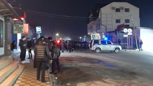 Место перестрелки с полицейскими в Махачкале. 27 февраля 2021 года. Место перестрелки с полицейскими в Махачкале. 27 февраля 2021 года.