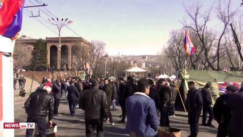 Стоп-кадр видеоролика со страницы https://news.am/rus/news/632382.html Стоп-кадр видеоролика со страницы https://news.am/rus/news/632382.html