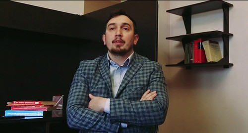 Билан Дзугаев. Скриншот видео
Фортанга Org https://www.youtube.com/watch?v=HFvrwTUw3nI Билан Дзугаев. Скриншот видео
Фортанга Org https://www.youtube.com/watch?v=HFvrwTUw3nI