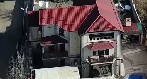Частные дома в Степанакерте. Стоп-кадр видео движения "Мое право", https://www.facebook.com/A.Artur1985/videos/462690758257849 Частные дома в Степанакерте. Стоп-кадр видео движения "Мое право", https://www.facebook.com/A.Artur1985/videos/462690758257849